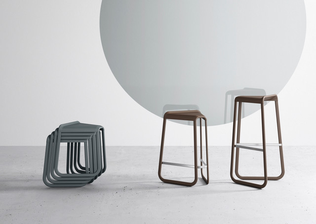 Myg stool by Mario Ferrarini for Deslato