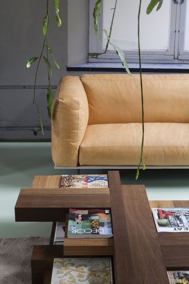 Manhattan coffee table